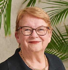 Dr Anne Kennedy